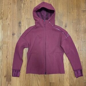 Adidas Unisex Activewear Casual Everyday Workout ZNE Hoodie Maroon Size Medium